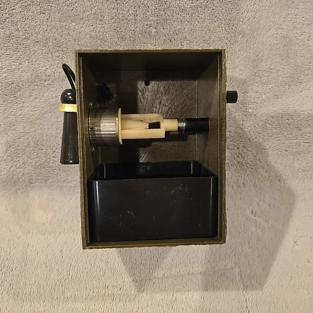 Vintage Old Fashion‎ Style Telephone Pencil Sharpener